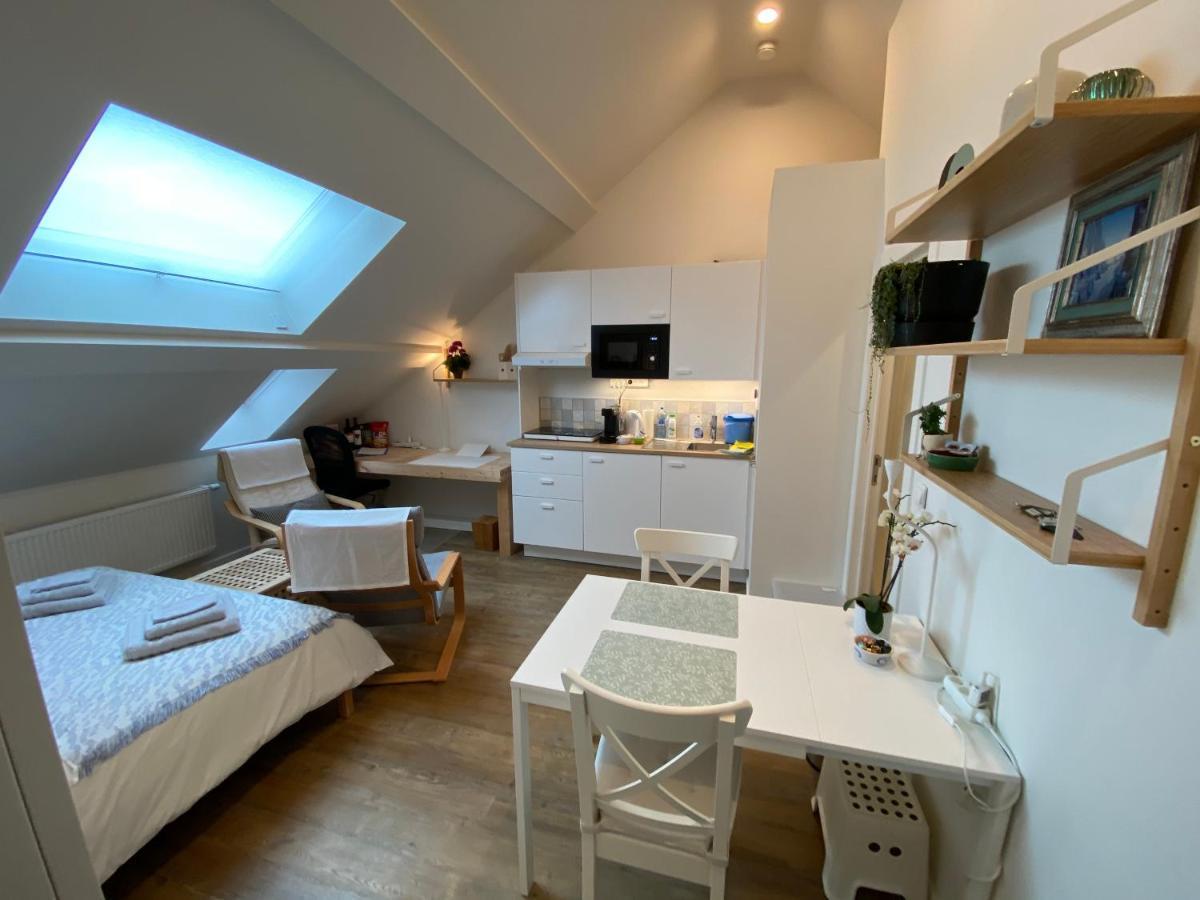 Logies-M Comfort Studios Inc Bikes B&B Oostende Ngoại thất bức ảnh