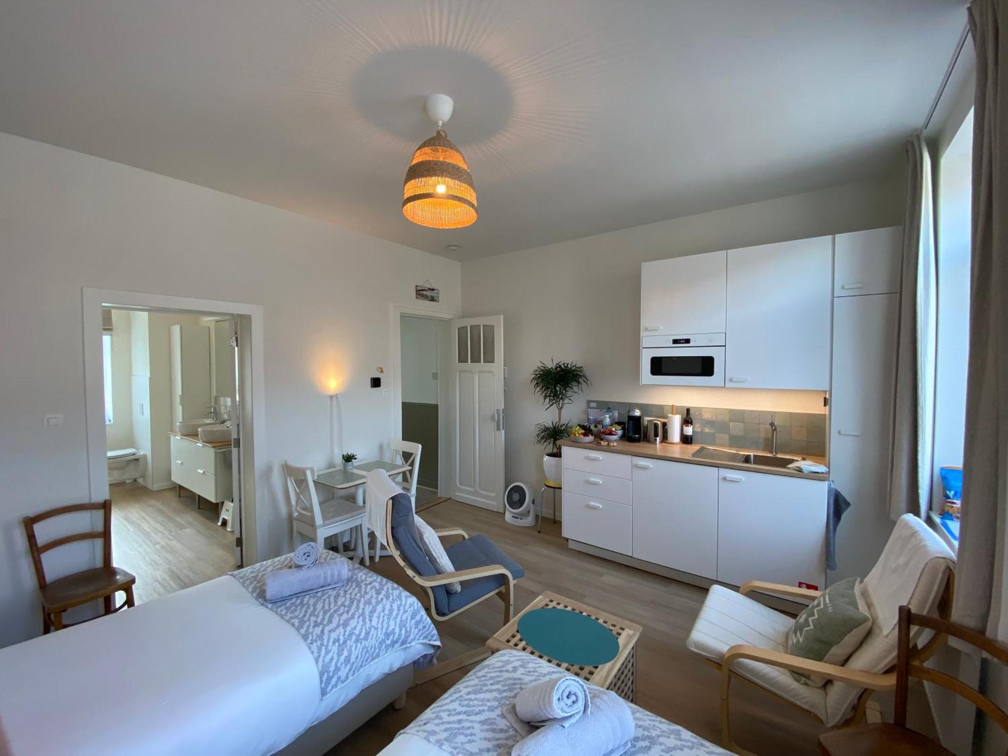 Logies-M Comfort Studios Inc Bikes B&B Oostende Ngoại thất bức ảnh