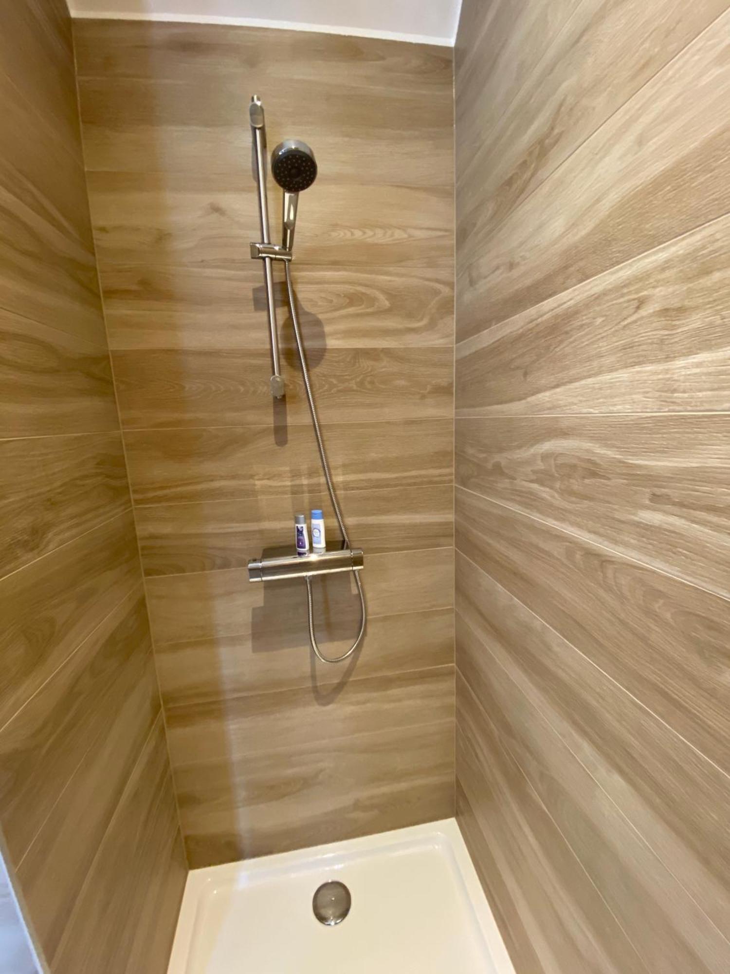 Logies-M Comfort Studios Inc Bikes B&B Oostende Ngoại thất bức ảnh
