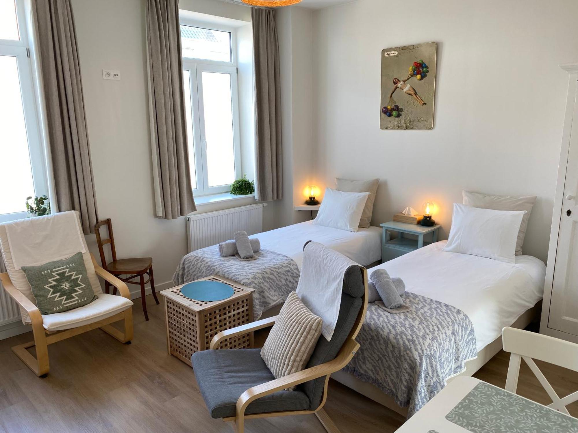 Logies-M Comfort Studios Inc Bikes B&B Oostende Ngoại thất bức ảnh